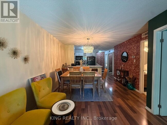 Building Photo - 19 Petra Way