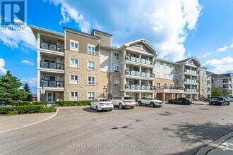 Building Photo - 1005-1005 Nadalin Heights