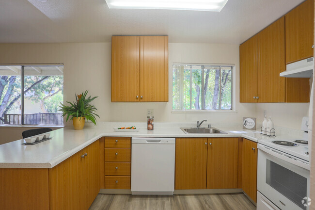 Estudio - 432SF - Almaden 1930