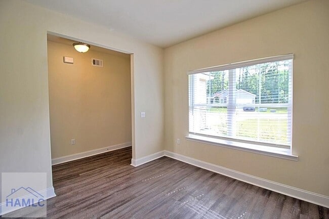 Building Photo - 711 Mill Creek Cir