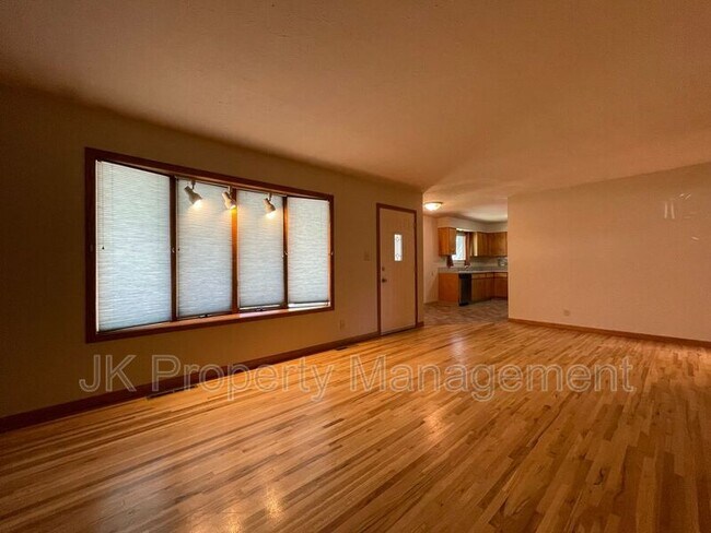Foto del edificio - 717 52nd St S