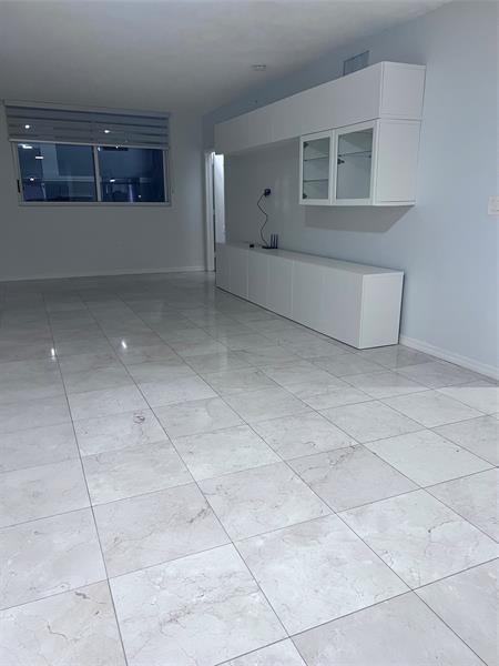 Foto del edificio - 5091 NW 7th St