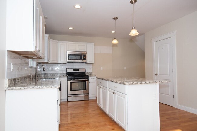Building Photo - 3 Turtle Brook Rd