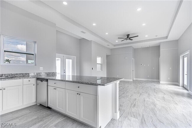 Foto del edificio - 3820 Embers Pkwy W