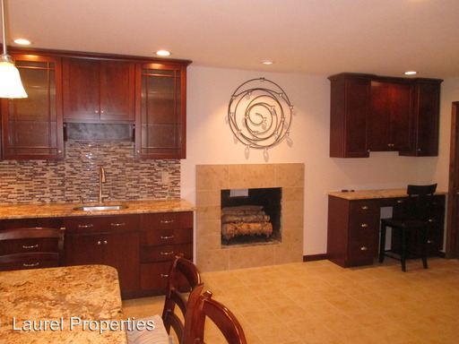 Building Photo - 977 Waterview Dr