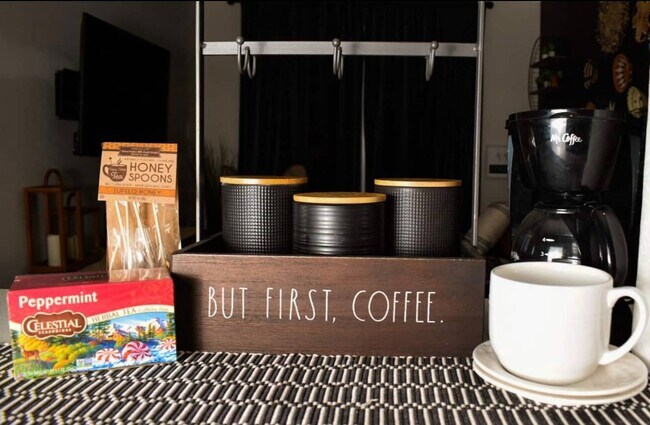 Foto del edificio - 4050 Wilder Ave