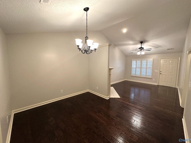 Foto del edificio - 722 Hobbs Rd SE