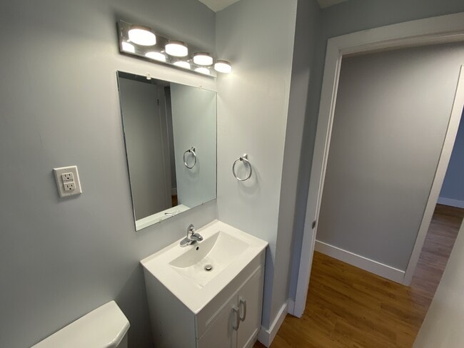 Building Photo - 56-56 Point Park Dr