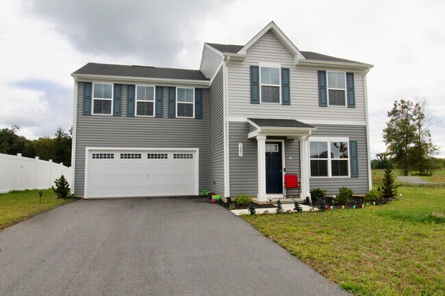 Foto del edificio - 4 Bed, 2.5 Bath Home for Rent with Attache...