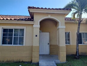 Building Photo - 83 NE 13th Ave