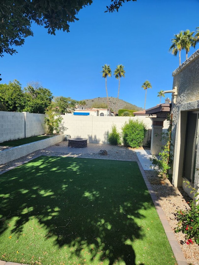 Foto principal - 3bd 2ba located in Pointe South Mountain