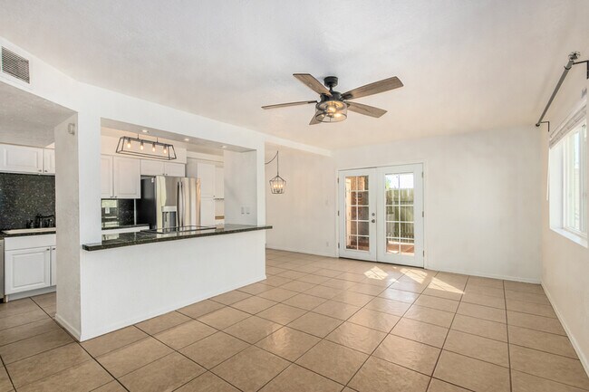Building Photo - 1500 W Rio Salado Pkwy