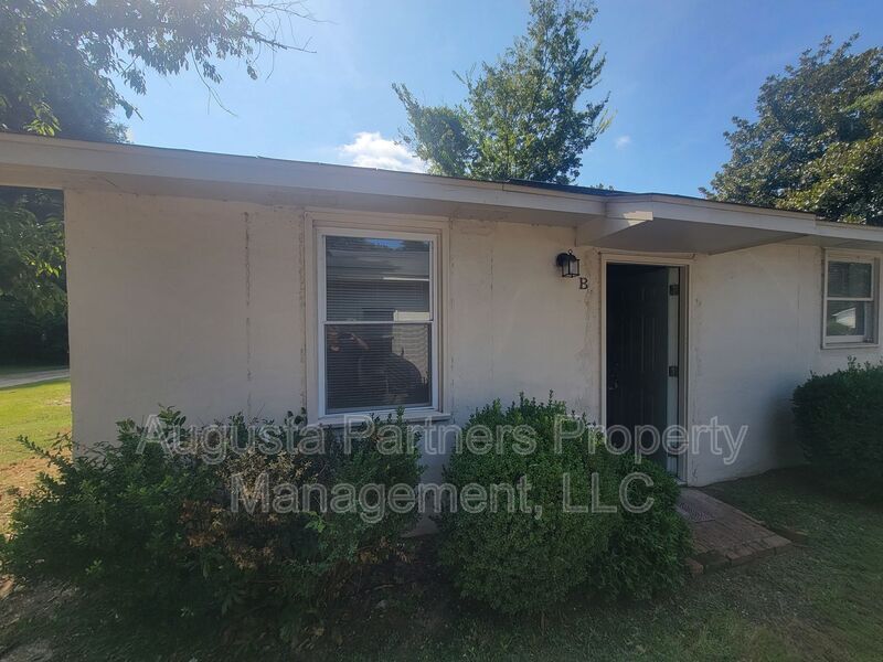 Foto principal - 113 Main St