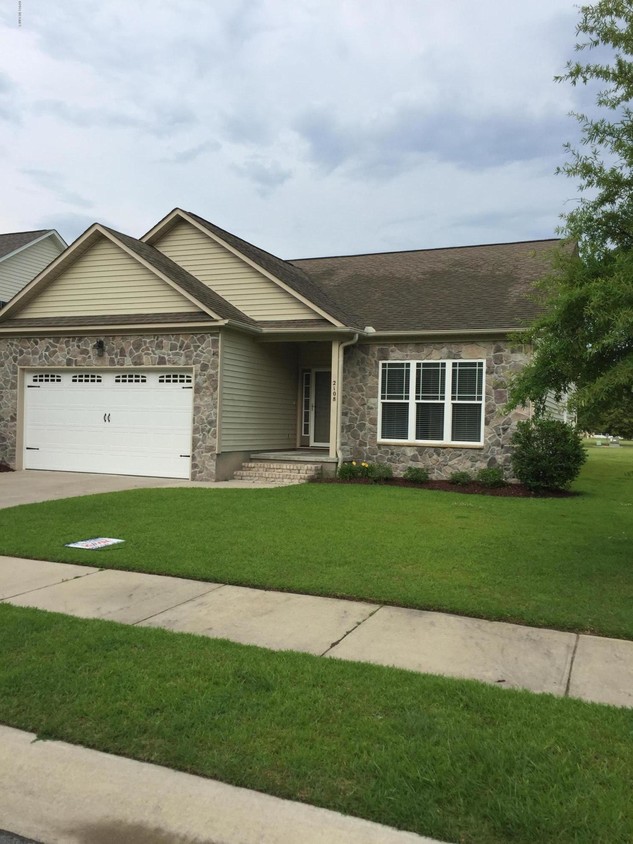 Primary Photo - 2108 Tulls Cove Rd