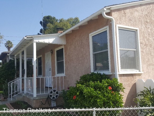 Foto del edificio - 3 br, 1 bath House - 2609 Kew Terrace