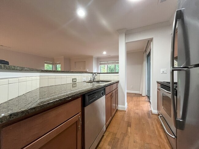 Foto del edificio - 2512 Cranbrook Ln