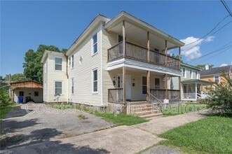 Building Photo - 204 Central Ave