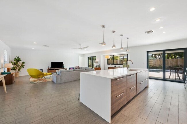 Foto del edificio - 1812 Juno Isles Blvd