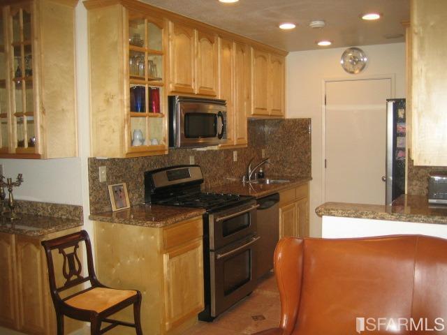 Foto del edificio - 790 Palma St