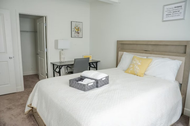 Foto del edificio - 6253 N Liverpool St