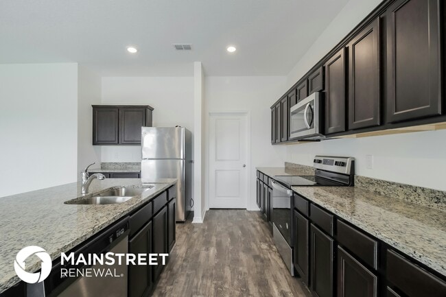 Foto del edificio - 417 Stillwater Ln