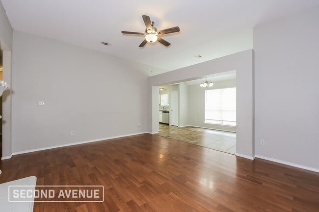 Building Photo - 406 Lone Star Park Ln