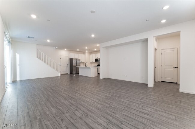 Building Photo - 2526 Amedeo Ln