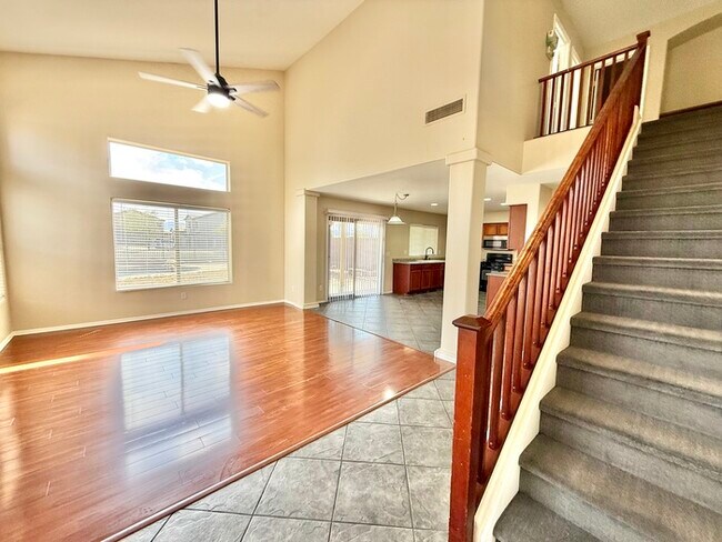 Building Photo - Amazing 4-Bedroom, 3-Bathroom home For Rent in Laveen!!