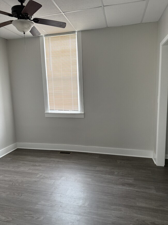 Foto del edificio - 500 E 1st St