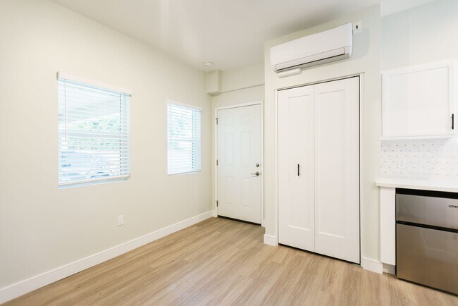Foto del interior - 11937 Avon Way