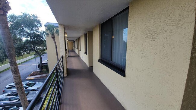 Foto del edificio - 2424 W Tampa Cir