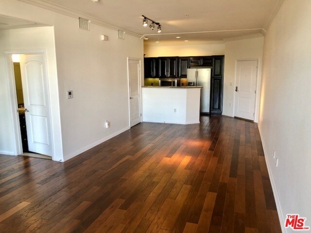 Foto del edificio - 3750 Santa Rosalia Dr