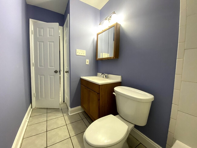 Foto del edificio - 3565 Kings Dr