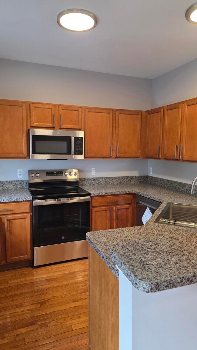 Foto del edificio - 1563 Cass Lake Rd