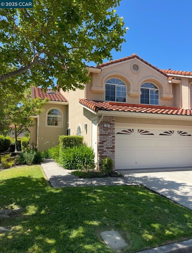 Foto principal - 658 S Blackbrush Ln