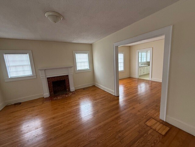 Foto del edificio - 160 20th St NE