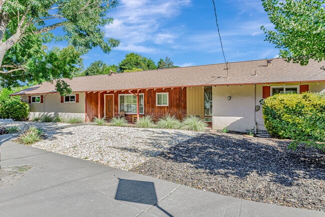 Building Photo - 2501 Linda Vista Avenue