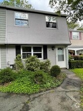 Building Photo - 56 Wooded Ct
