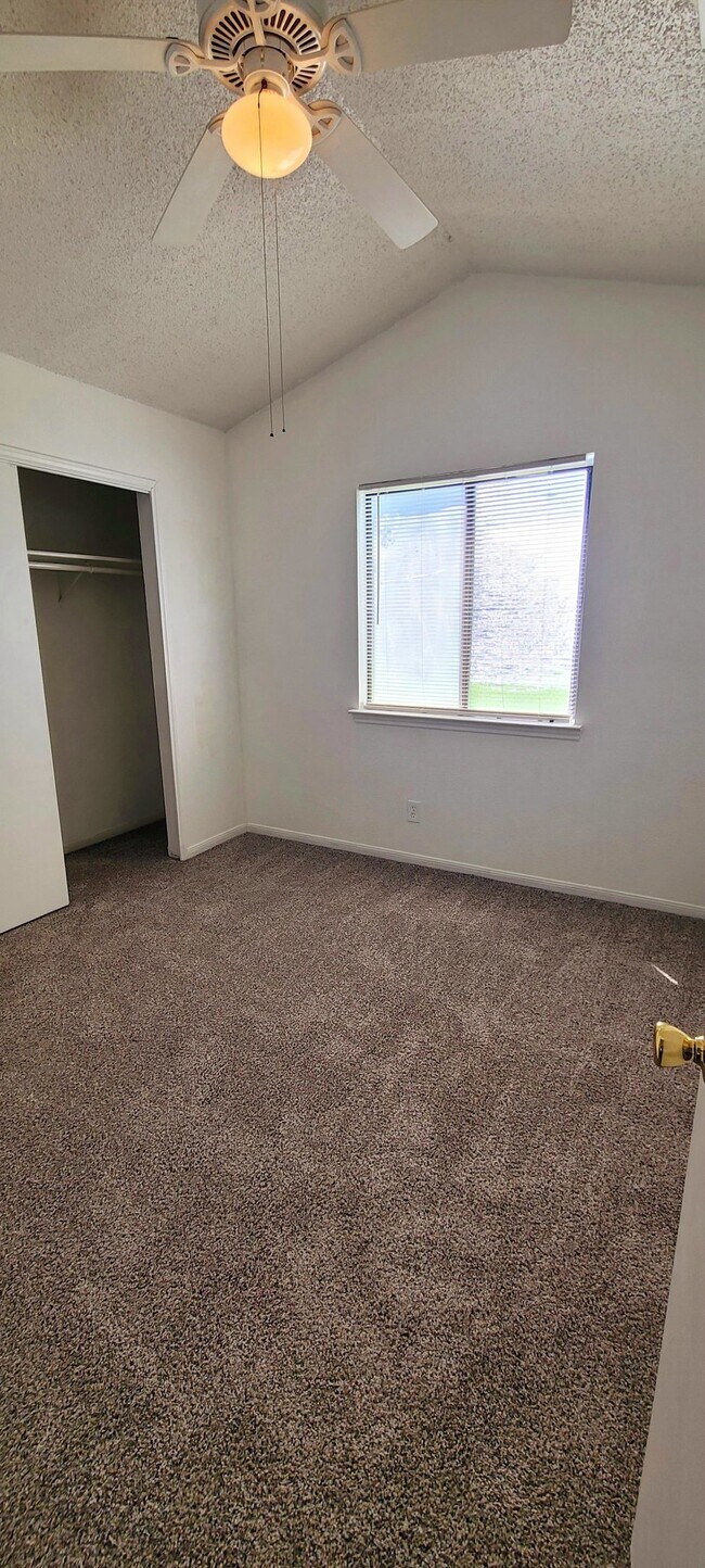 Foto del edificio - 2604 Woodlands Dr