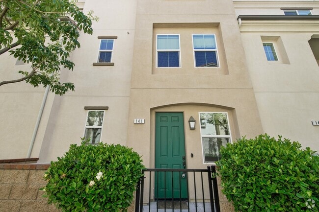 Building Photo - 141 Eureka Pl