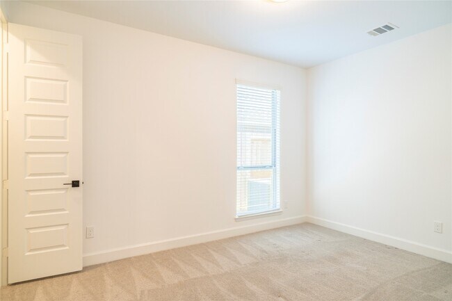 Foto del edificio - 29856 Smoky Ridge Rd