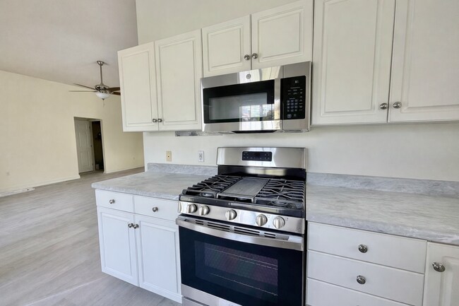 Foto del edificio - 437 S Shore Dr