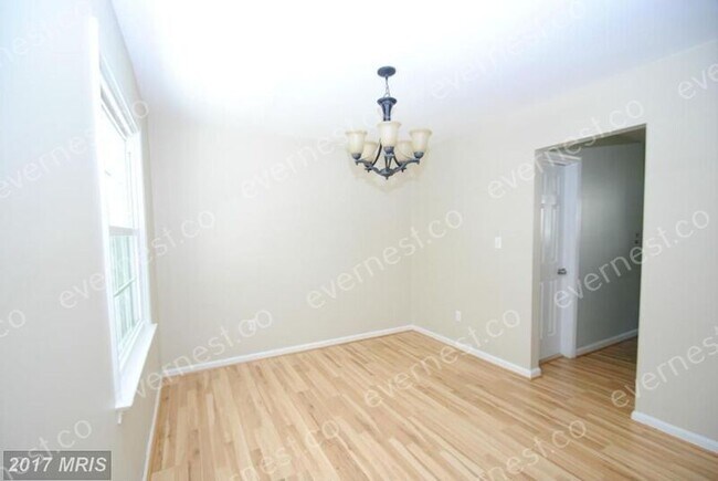 Foto del edificio - 109 Glenwood Ave