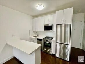 Building Photo - EAST 65 STREET