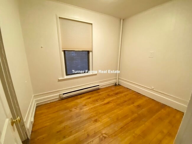 Foto del edificio - 614 Columbus Ave