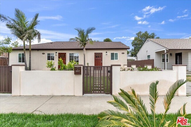 Foto del edificio - 6917 Encino Ave