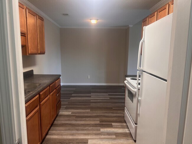 Building Photo - 155 1/2 Millstone Dr