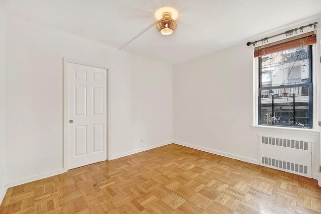 Photo - 359 Ovington Ave Apartment