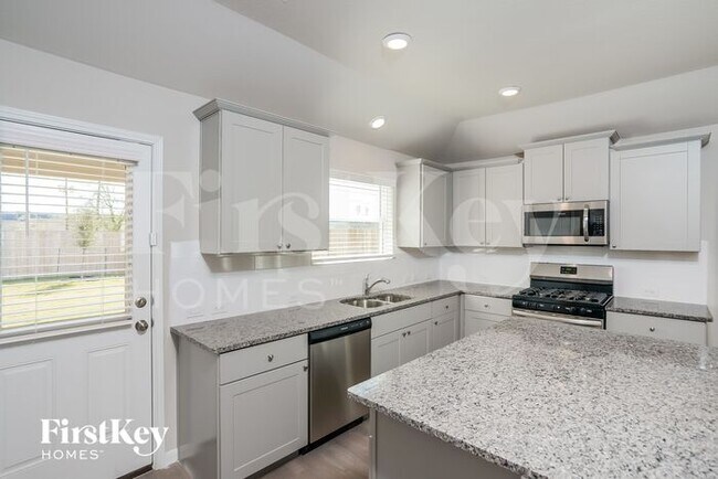 Foto del edificio - 1826 Morse Way