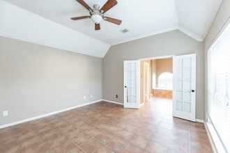 Building Photo - 7111 Glenwood Dr